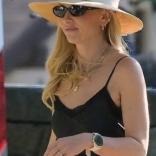 Sarah Michelle Gellar on the set of the Pilot Episode of Buffy: New Sunnydale